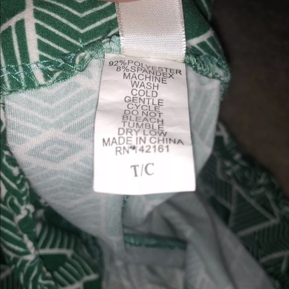 EUC Ladies Lularoe TC Green & White leggings - Picture 2 of 4